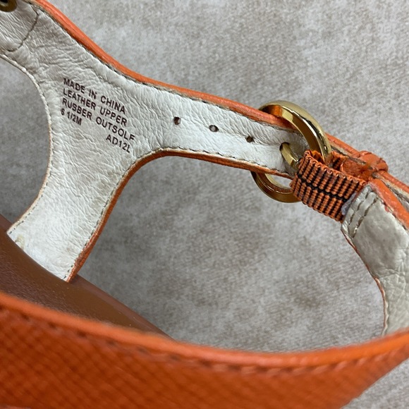 Michael Kors Sandals MK Gold Logo Plate Thong Sandals Orange Women Sz 6.5 - Picture 11 of 14